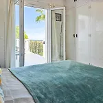 Villa With Private Pool & Outdoor Kitchen