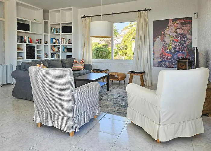 With Private Pool & Outdoor Kitchen Villa Mijas